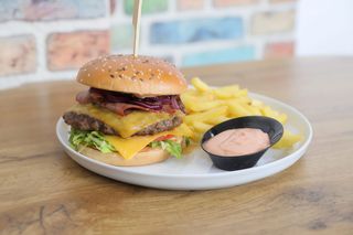 Hamburger la bună