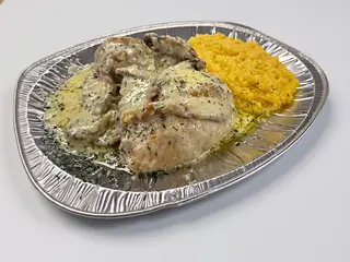 Pui la ceaun cu smantana și mămăliguța