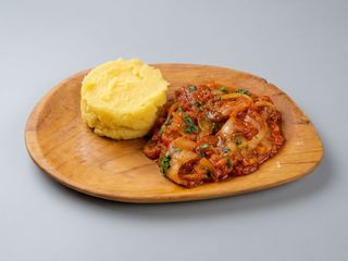 Tocănița de ardei cu mamaliguta