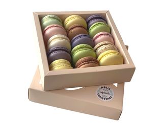 Cutie 15 Macarons