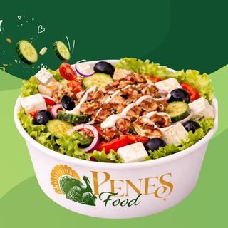 Salată cu pulpă de curcan rotisată