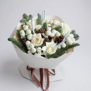 Winter Ivory Bouquet