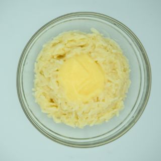 Budincă de orez cu cremă de vanilie