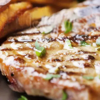 Ceafă de porc la grătar