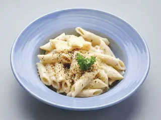Spaghete cu sos pesto și creveți