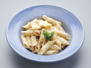 Spaghete cu sos pesto și creveți