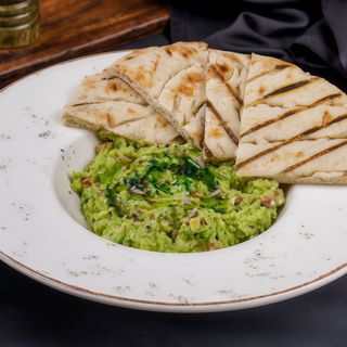 Guacamole cu lipie greceasca