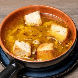 CIORBA DE PUI CU TAITEI DE CASA 580G