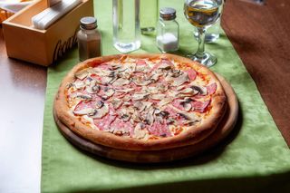 Pizza Salami Ø 62cm