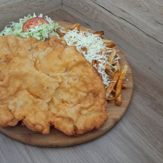 Șniţel uriaș din cotlet de porc