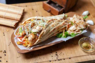 Shaorma de pui in pita greceasca