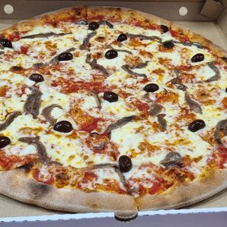 Pizza Napoli Ø 33cm