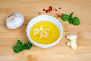 Sos olio aglio - (0E | 2g sare | 0.56g zahar)/100g