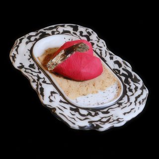 Mouse de ciocolată neagră cu Glaze de vișine