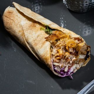 Shaorma mare mixtă la lipie