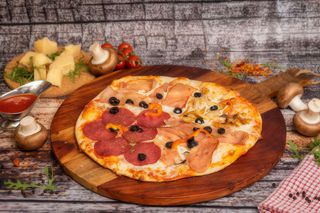 Pizza Quattro Carni Ø 32cm