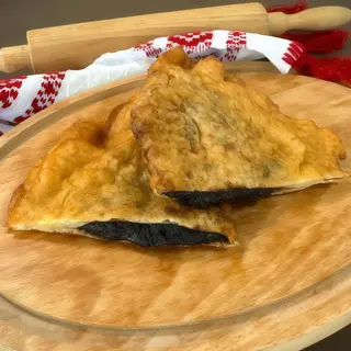 Langoş umplut cu magiun