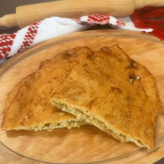 Langoş umplut cu carne pui