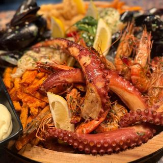 Platou fructe de mare - 2-3 persoane - 1350 gr