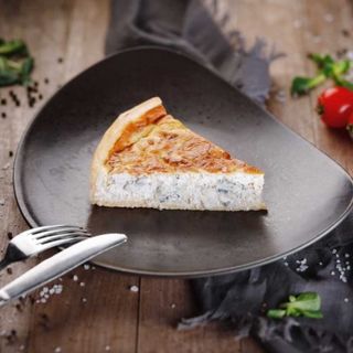 Tartă cu brânză și cașcaval