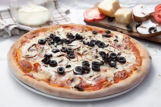 Pizza Capriciosa Ø 32cm