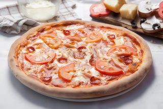 Pizza Prosciutto jalapenos Ø 32cm