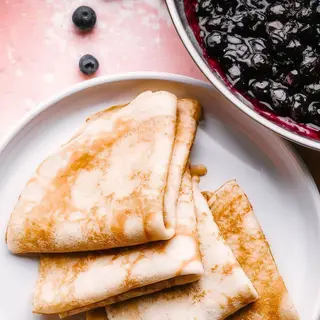 Clatite cu Dulceata de Afine