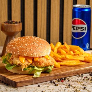 Meniu Crispy Burger