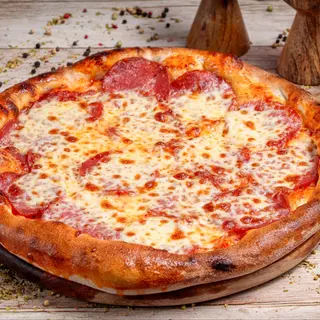 Pizza Salami + sos gratis