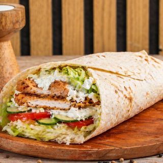 Șnițel cu Feta Wrap