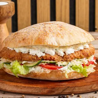 Șnițel cu Feta în Pită