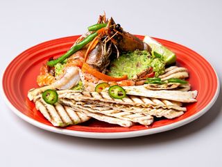 Guacamole cu creveti