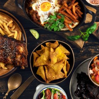 Penne cu somon și dovlecei