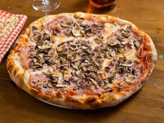 Pizza Prosciutto & Funghi Ø 32cm