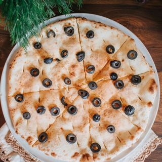 Focaccia cu masline