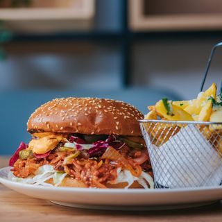 Pulled pork burger