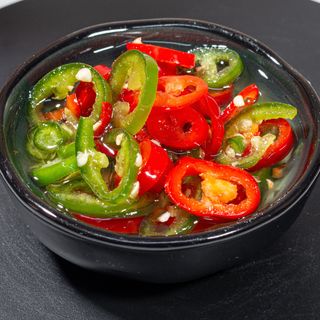 Ardei iuți in ulei (picant)