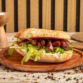 Buzunar cu Ceafă de Porc