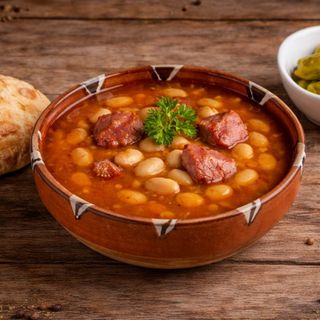 Ciorbă de fasole cu afumătură