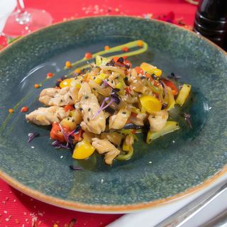  WOK DE PUI CU LEGUME SI SUSAN