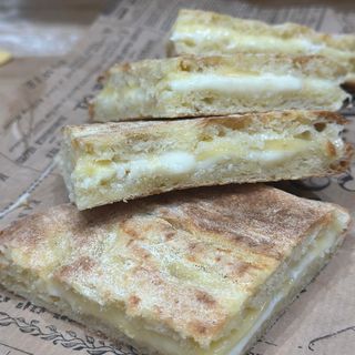 Focaccia Formaggiosa 