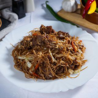 Paste de orez cu vită