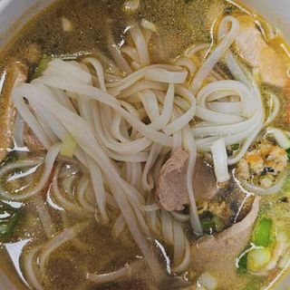 Supă noodles cu Porc