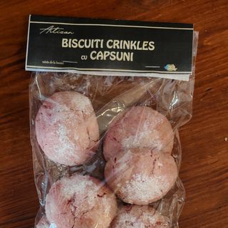 Biscuiti crinkles cu căpșuni 