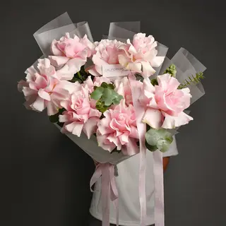 Buchet trandafiri speciali roz