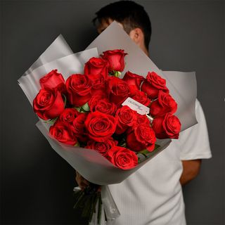 Buchet 25 trandafiri rosii