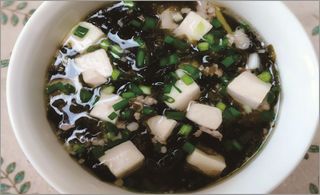 Supa de pui cu branza soia si legume