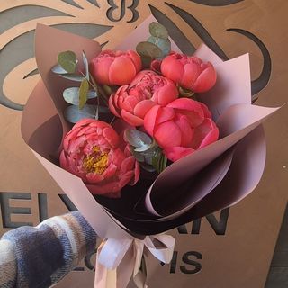 Buchet 5 bujori