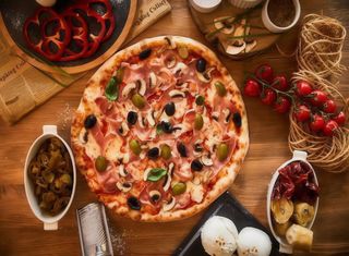 Pizza Prosciutto e Funghi Ø 32cm