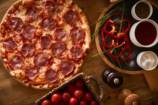 Pizza Salami Ø 32cm